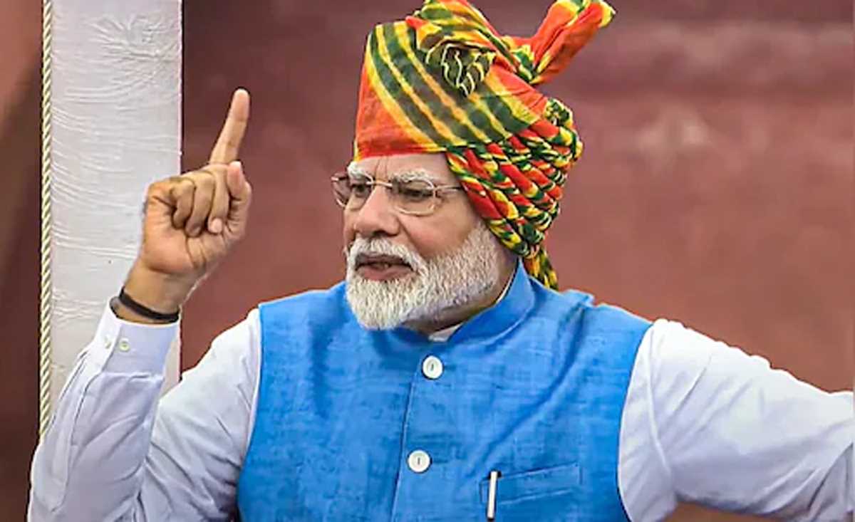 लाल किले से बोले पीएम मोदी - देश में हो सेकुलर सिविल कोड